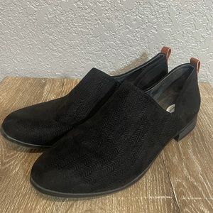 Dr. Scholl’s Ruler slip on shoes